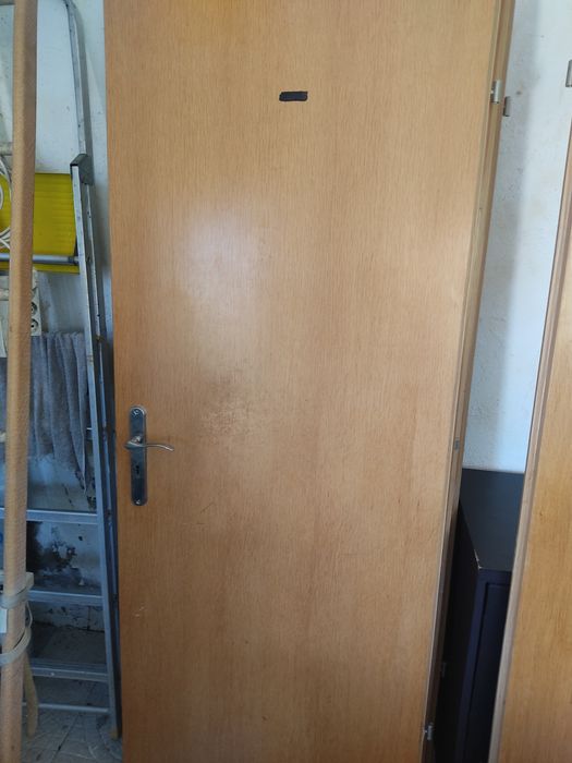 Portas de interior em bom estado