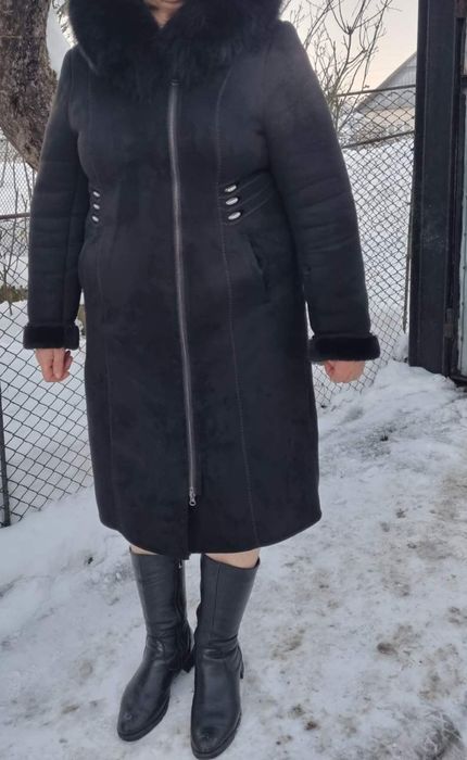 Продам дублянку, 56 розмірр.Стан відмінний, одягала 2 рази.
