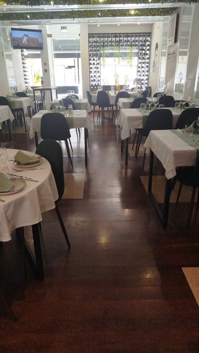 Restaurante em Linda-a-Velha | 20 Anos de Sucesso | Totalmente Equipado
