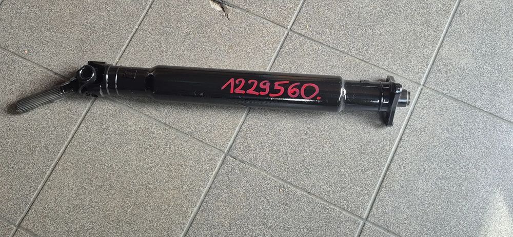 1229560 wał bmw e46 325ci i 328 ci przednia czesc