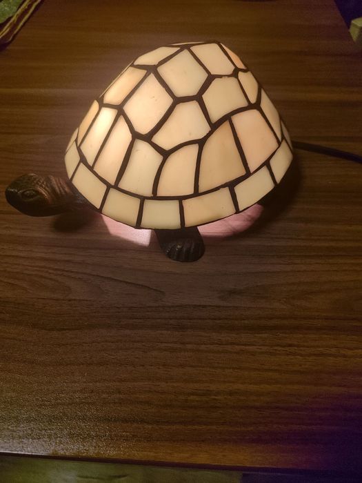 Лампа настольная в стиле Тиффани