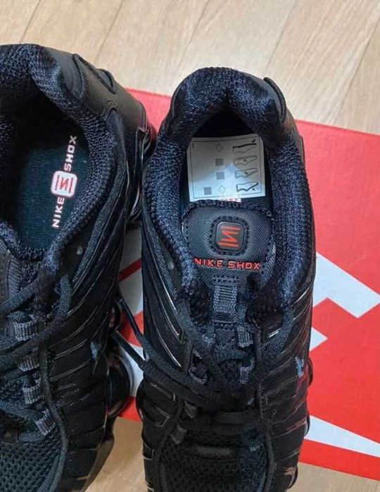 Nike Shox TL Czarny r.44