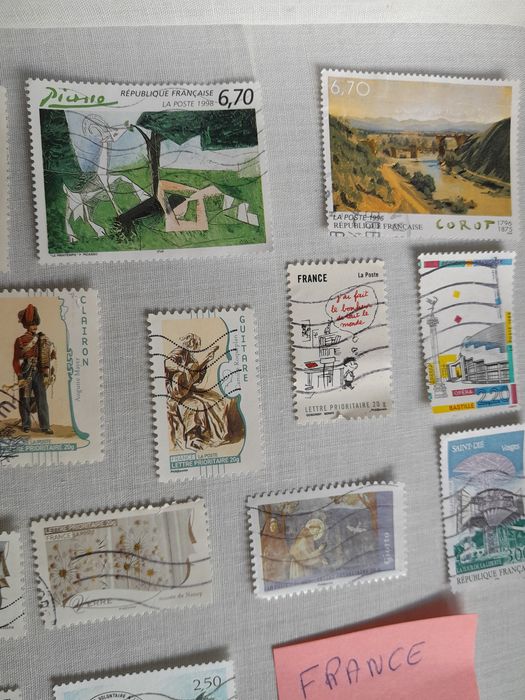 37 Selos Usados – République Française – Todos Diferentes
