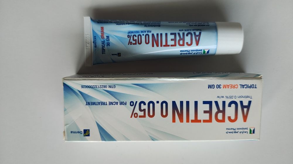 Krem na trądzik i zmarszczki ze skuteczną substancją czynną Retinol