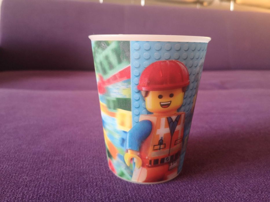 Kolekcjonerski kubek Lego McDonalds Emmet