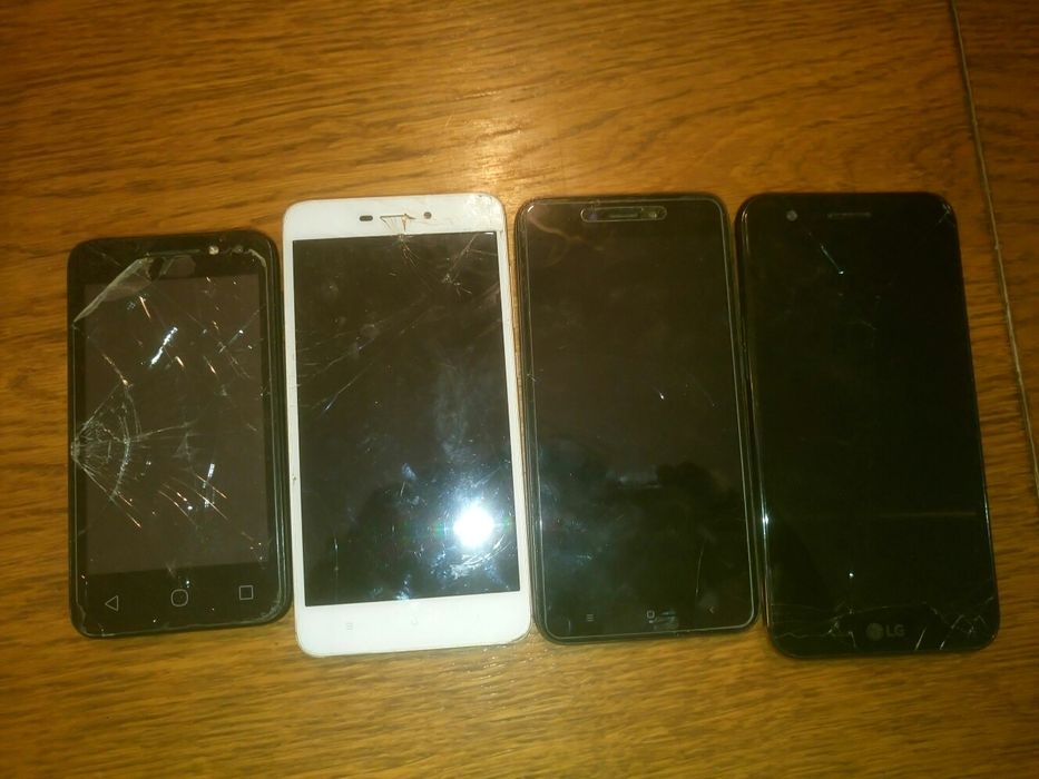 Uszkodzone smartfony