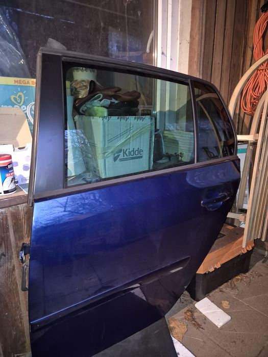 Drzwi lewy przód golf 5V 5d LD5Q