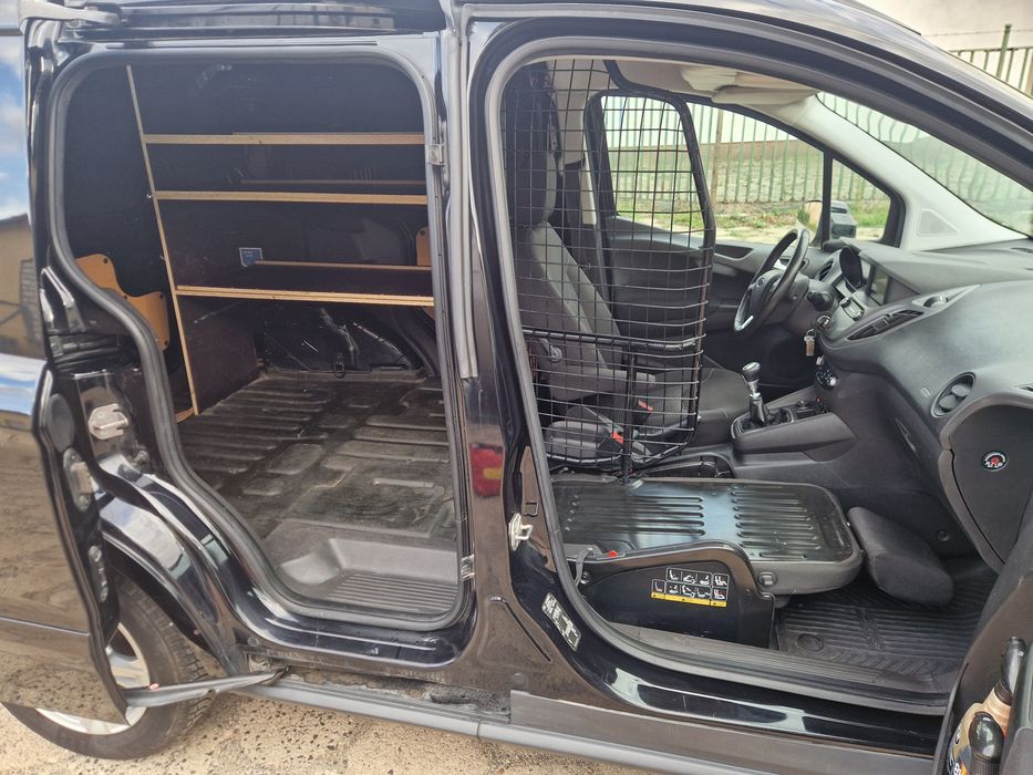 Ford Transit Courier 2021 | 1.5 TDCi 75 KM | Przebieg 77 tys. km | Po dużym serwisie (Rozrząd, Hamulce) | Salon PL