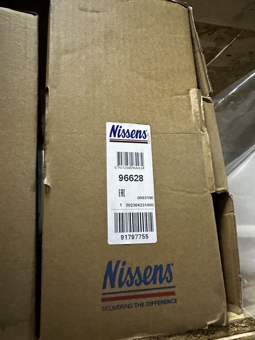 Радіатор радиатор інтеркулер Спрінтер Sprinter W906 интеркулер крафтер