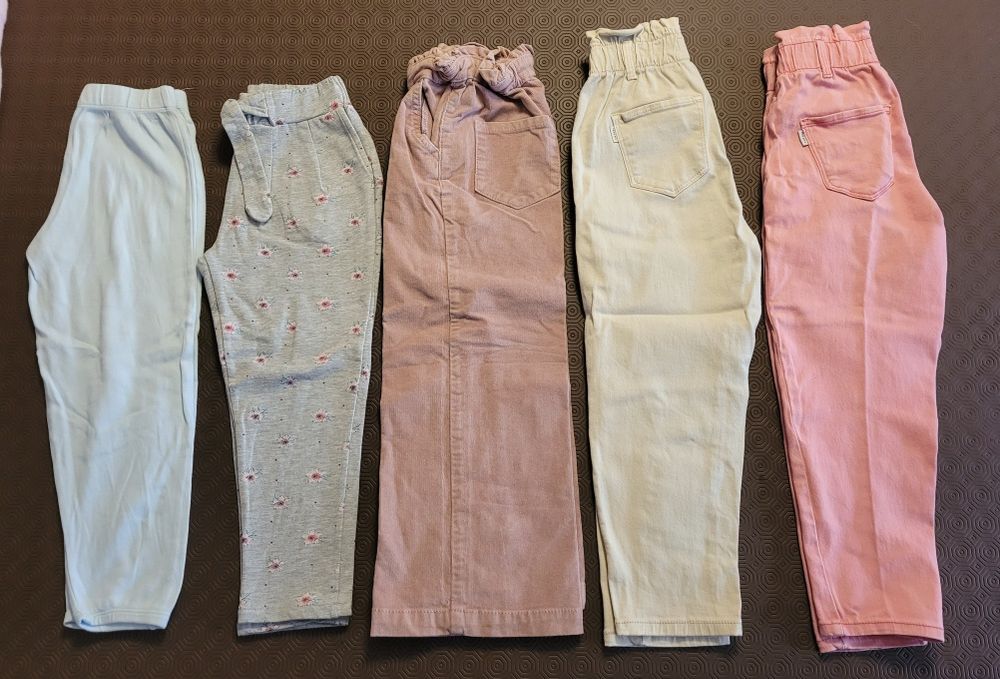 Conjunto 15€ 18 Roupas criança 5/6 anos