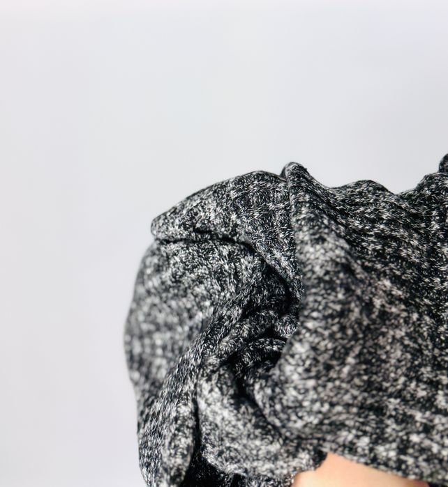 Szara dzianinowa sukienka midi M 38