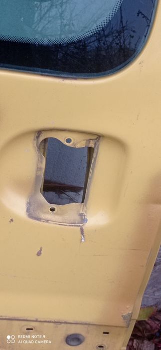 Капот и боковая дверь Рено кенго.