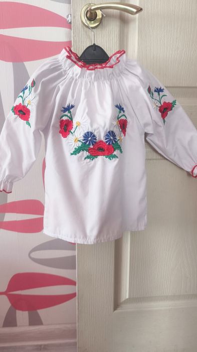 Вишиванка  на дівчинку ,можна двійні