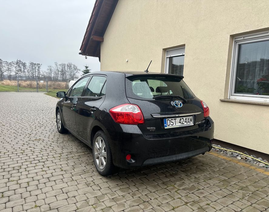 Sprzedam Toyota Auris hybryda !