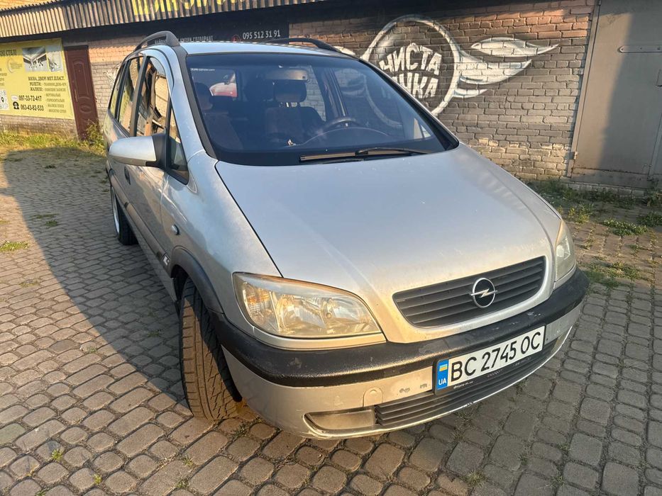 Opel Zafira A 2002
