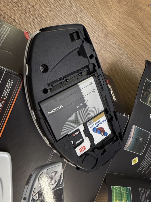 Nokia N-Gage Classic з коробкою