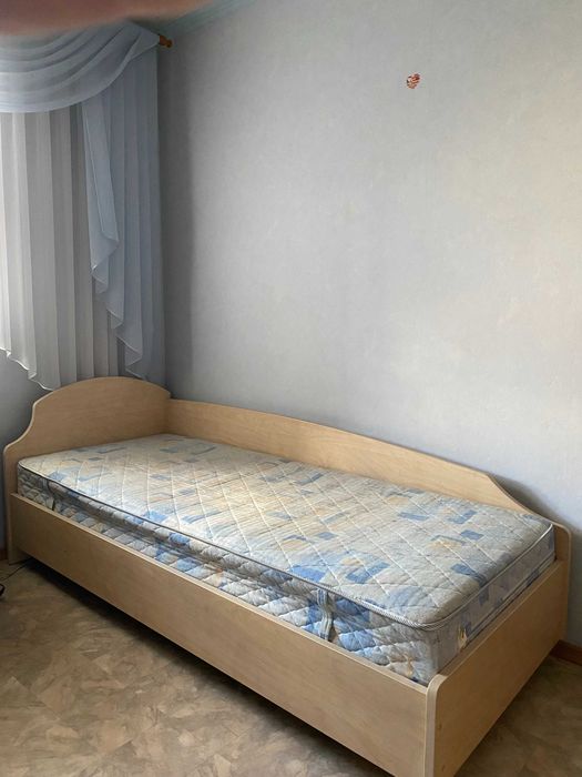 Продам отличную кровать в детскую
