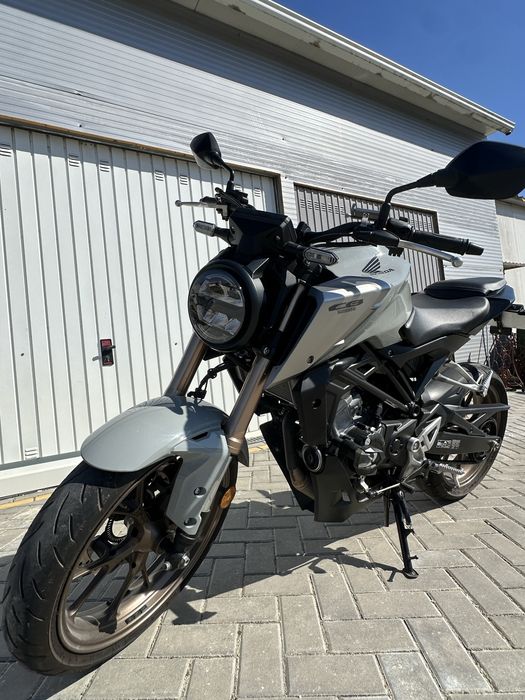 HONDA CB125R | 2022 | 8.177 KM | 15 CV | EXTRAS
