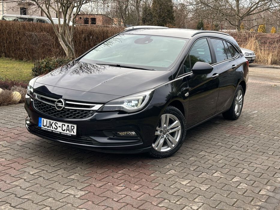 Opel Astra IntelliLUX! NAVI! PDC! Asystent! AGR! SERWIS! Super Stan! Bezwypadkowy