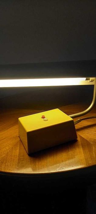 Oryginalna lampka biurkowa z lat 70 ub. wieku. Wysyłka, dostawa gratis