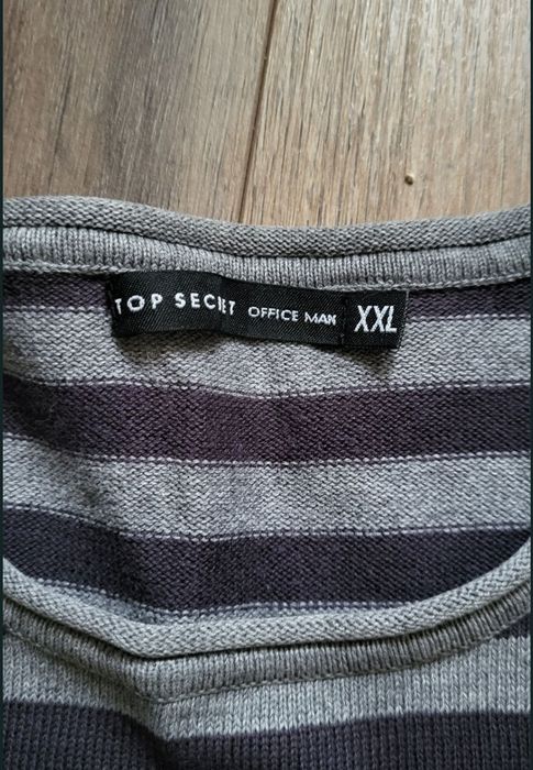 Sweter z okrągłym dekoltem Top Secret