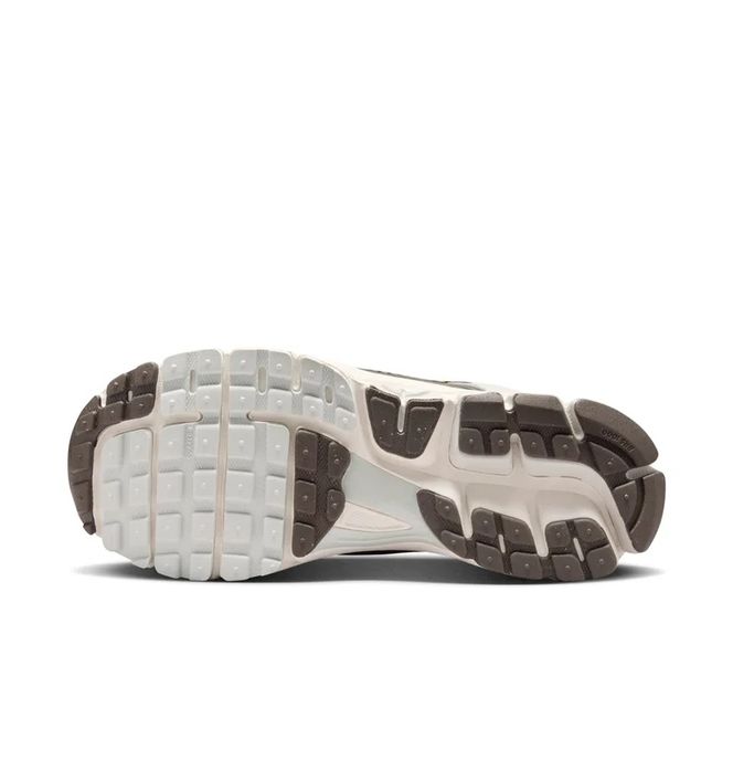 Оригінал Кросівки Nike Zoom Vomero 5 Beige HM9657-001. /27,5см-28см/