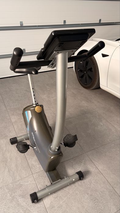 Bicicleta Estática BH Fitness Rhyno Max – Excelente Estado
