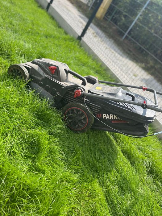 Kosiarka elektryczna Parkside Performance A1 2000 w z napędem