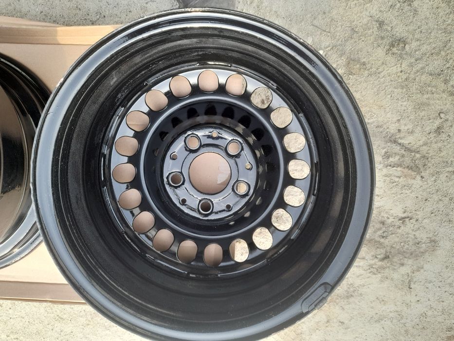 Felgi stalowe et 37 bmw