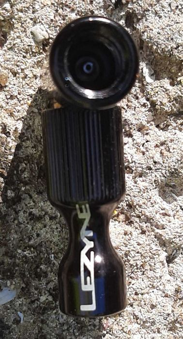 Bomba de pé para bicicleta Lezyne