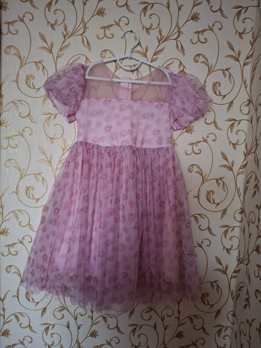 Сукня для дівчинки