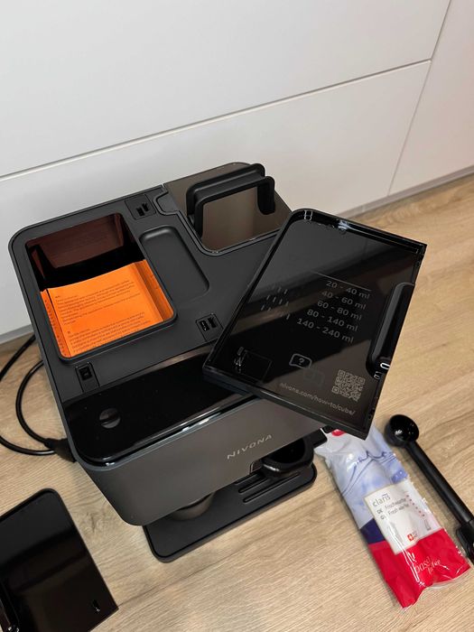 Sprzedam Nowy ekspres NIVONA Cube 4106 - nieużywany