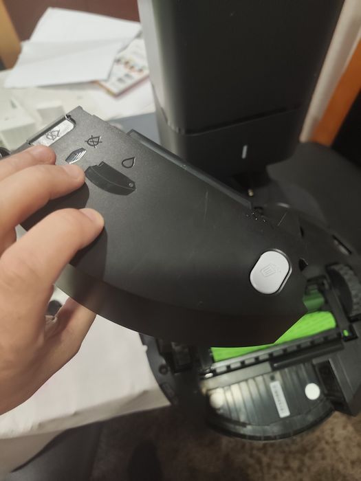 Irobot roomba i7+