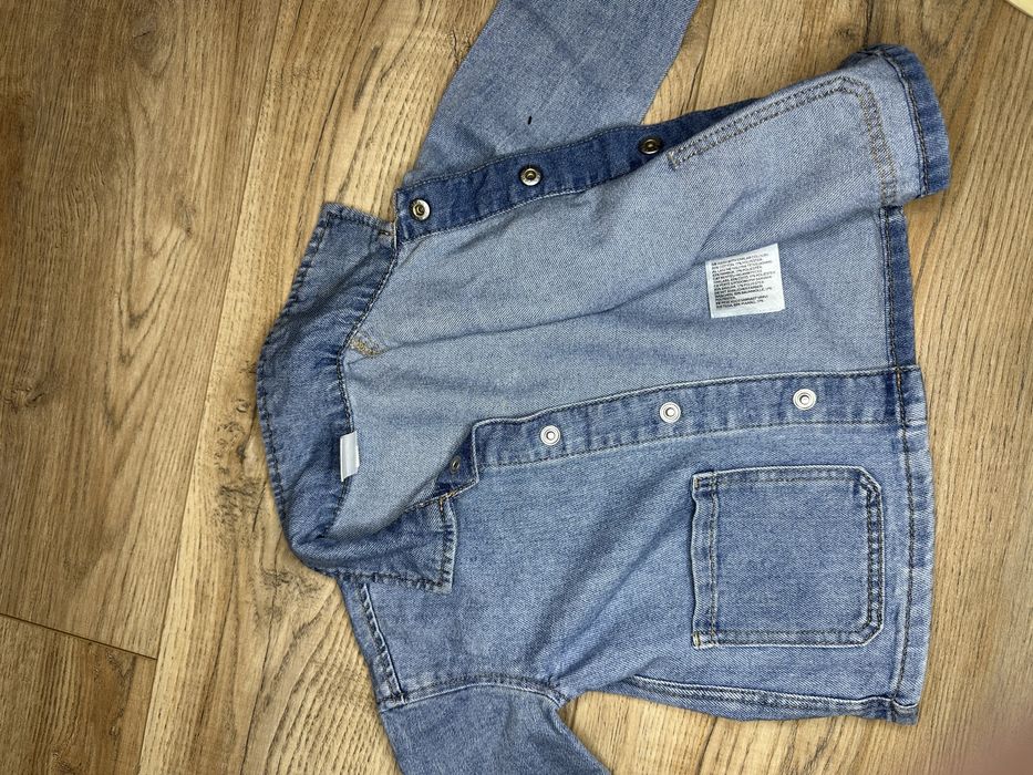 Піджачок H&M.