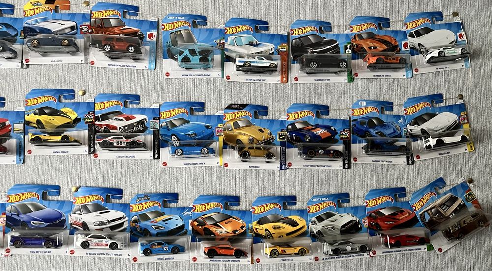 Машинки Hot Wheels