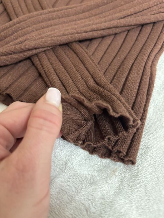 Продам гольф шоколадний solmar в рубчик розмір с