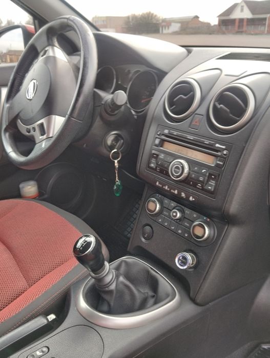 Продам NISSAN Qashgai