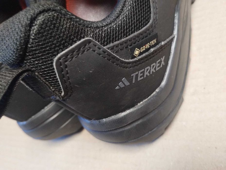 Buty sportowe trekkingowe  Adidas terrex GTX 42 2/3 bdb