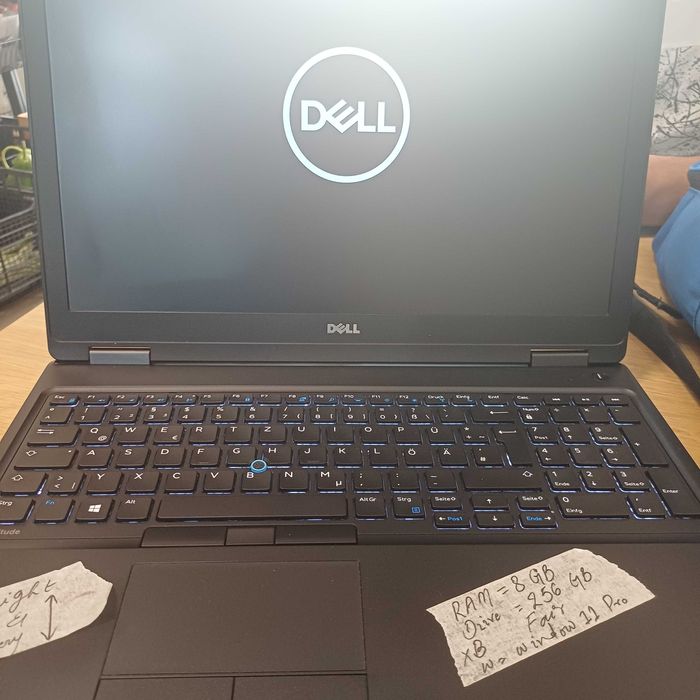 Vendo portátil Dell Latitude i5 (6300U) E5270