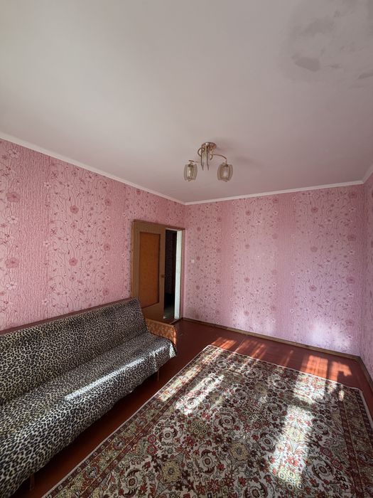 Продам 4-кімнатну квартиру | м. Лозова, 3-й мікрорайон