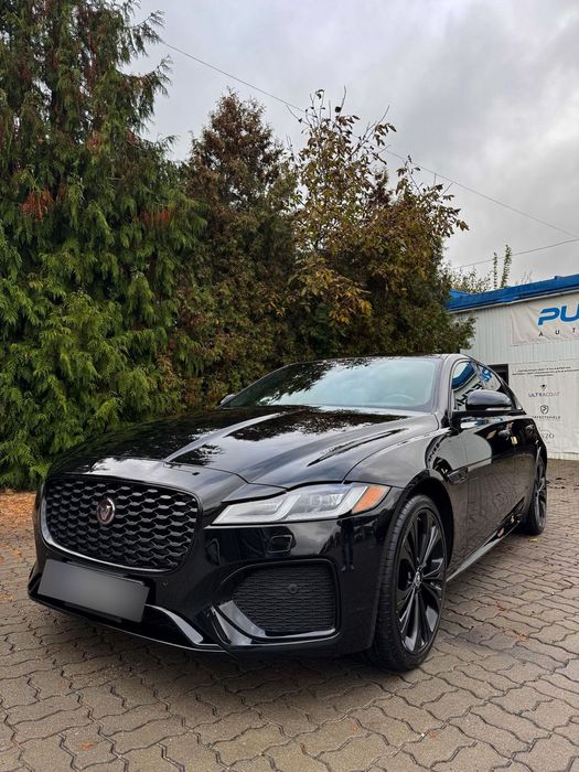 Jaguar XF Jaguar XF P300 SE