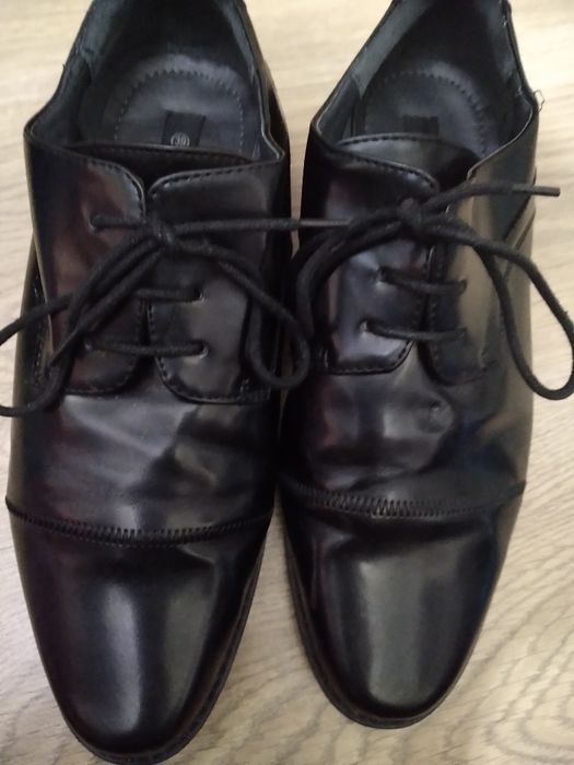 Buty do garnituru rozmiar 39