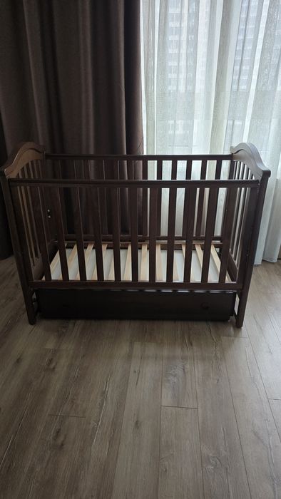 Продам кроватку Верес