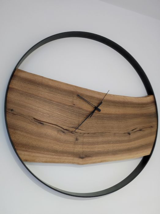 Piękne zegary z drewna