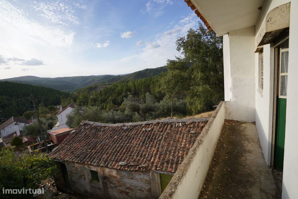 Moradia Rústica T4 Venda em Sarzedas,Castelo Branco