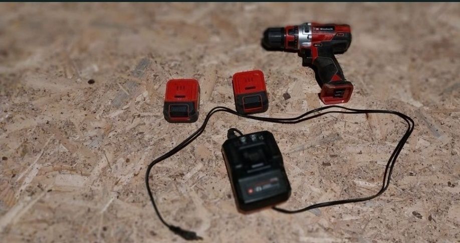 Wkrętarka einhell 12 V dwa 2 aku i ład