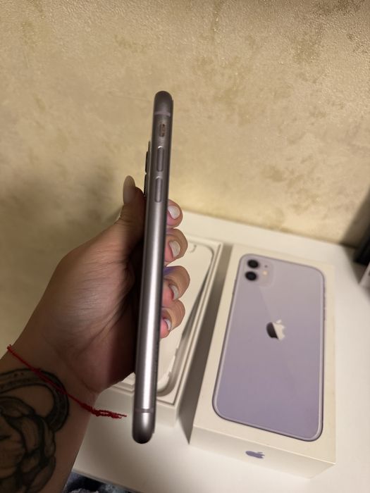 Продам айфон 11, 64 гб