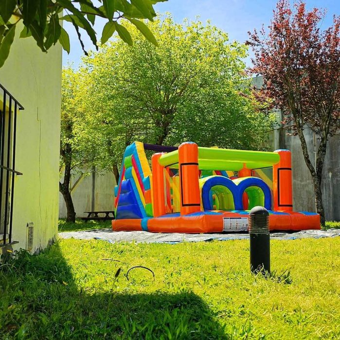 Insuflável Pista Americana