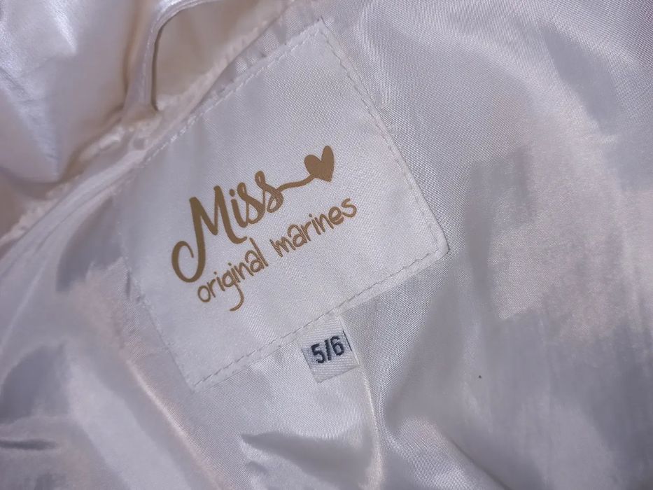 Продам курточку детскую(ДАМАНСКИЙ)