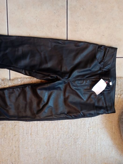 Spodnie imitacja skóry H&M